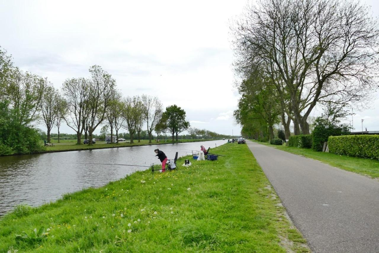 Tinyhouse Giethoorn Villa Exterior photo